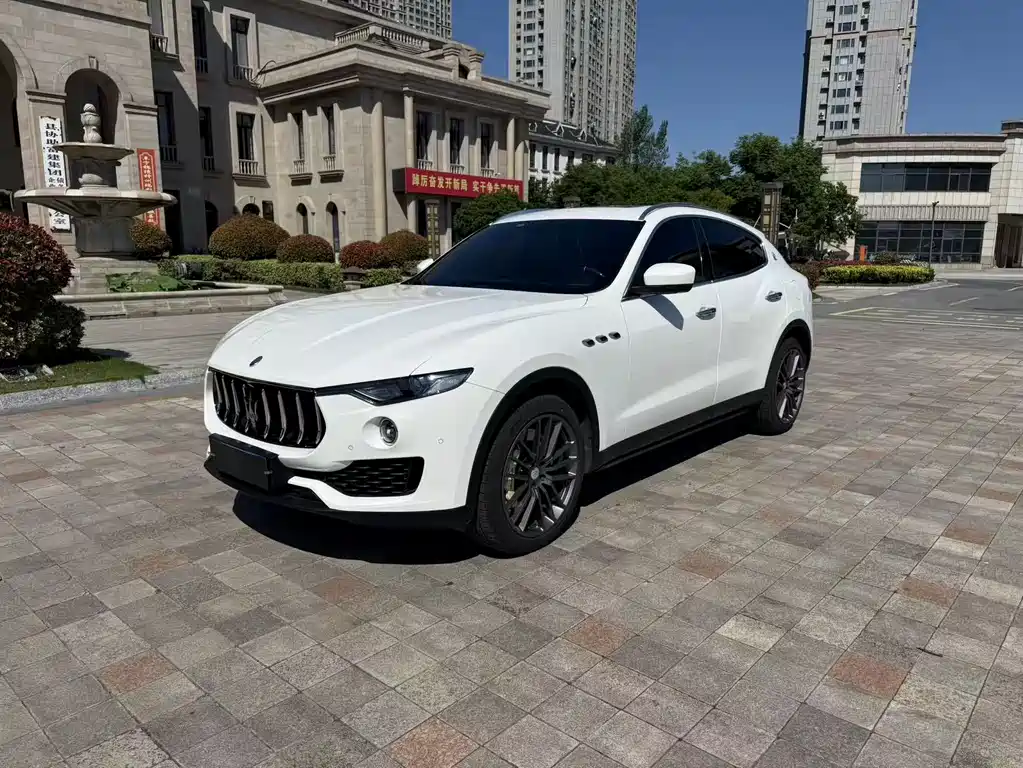 Купить Maserati Levante