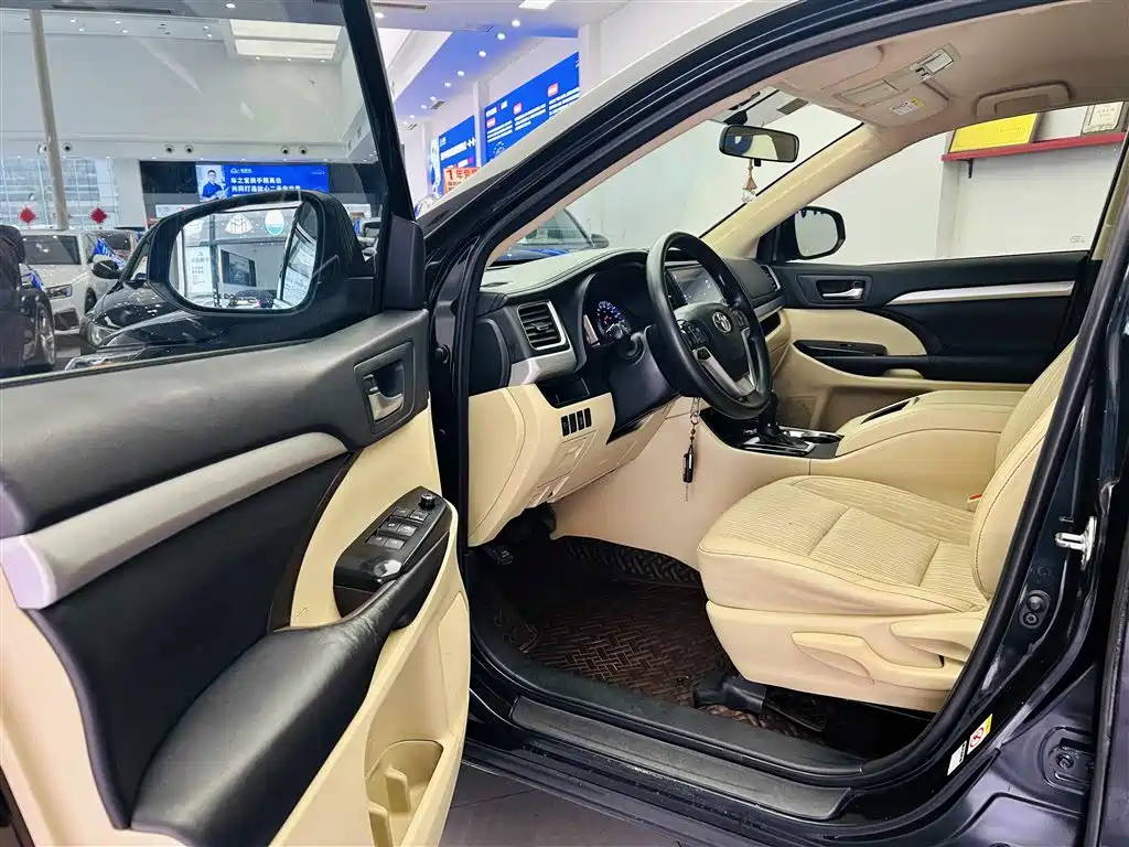Toyota Highlander — фотографии объявления, Фото 21