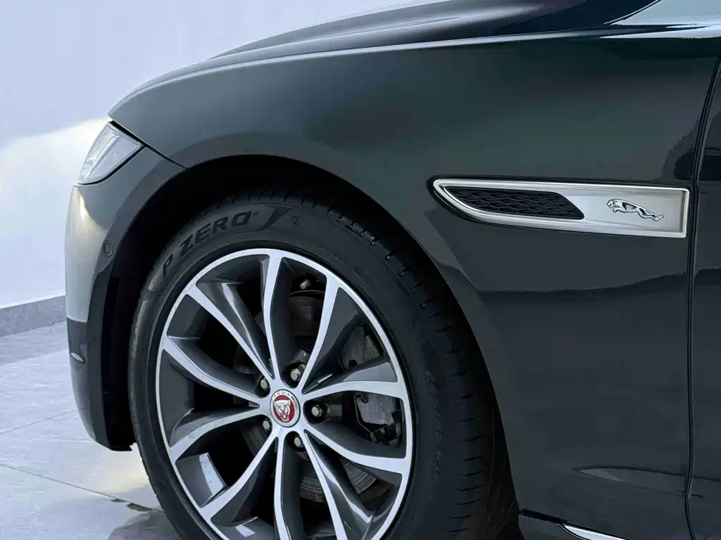 Jaguar XFL 2022 XFL 2.0T P250 Elite Sport