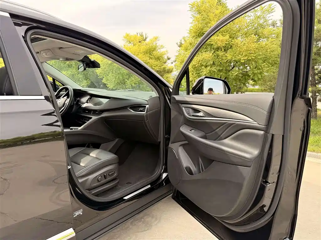 Buick Enclave 2022 652T Luxury 7 мест
