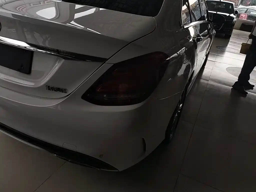 Mercedes-Benz C-Class — миниатюра 8