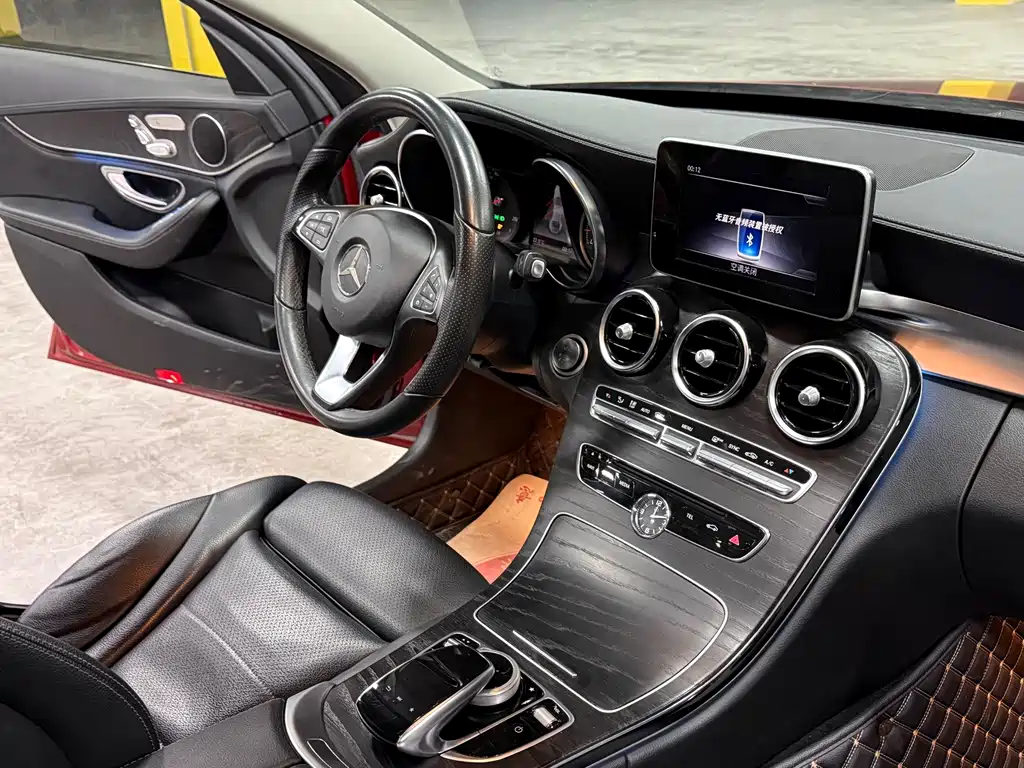 Mercedes-Benz C-Class — миниатюра 8