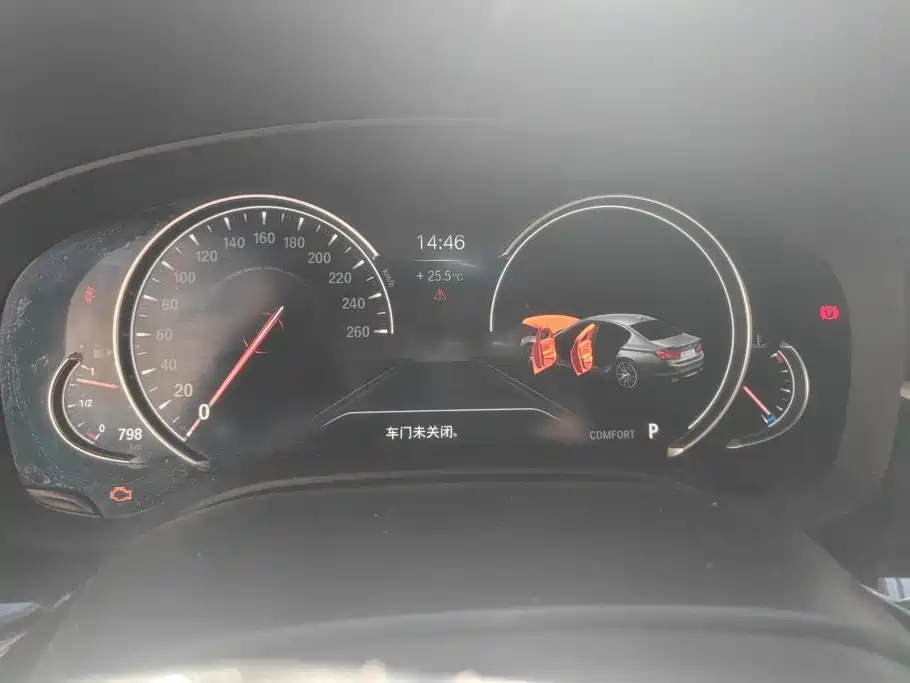BMW 5 Series — миниатюра 14