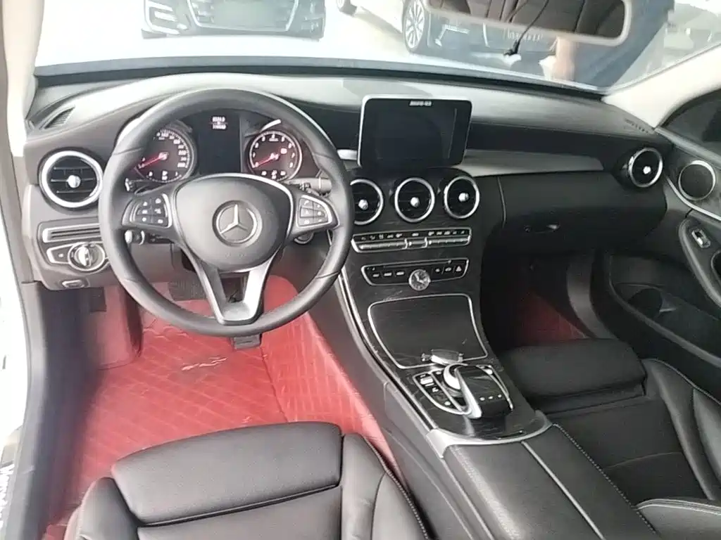 Mercedes-Benz C-Class — миниатюра 10