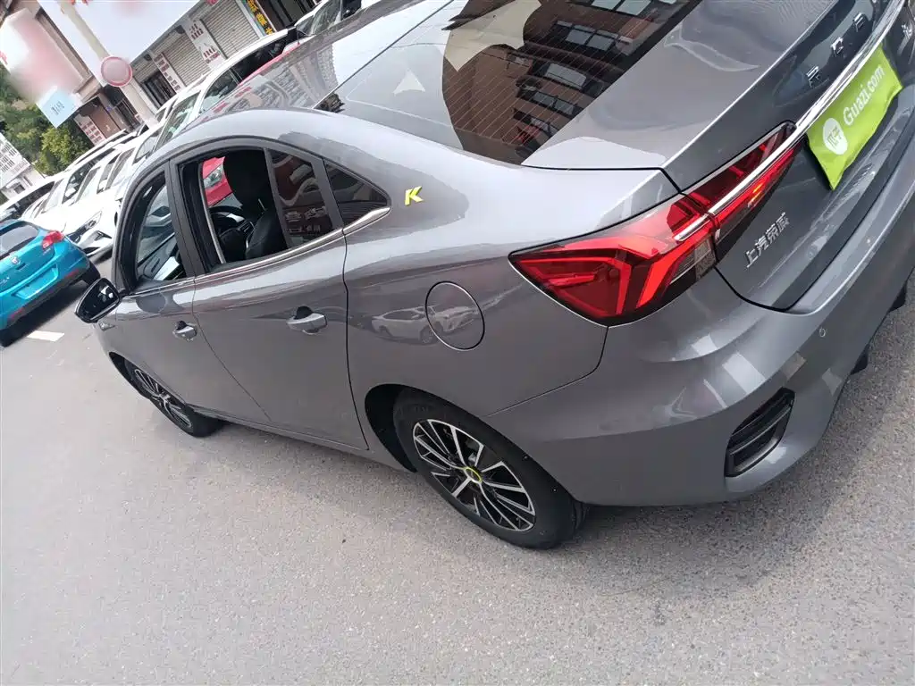 ROEWE  I5