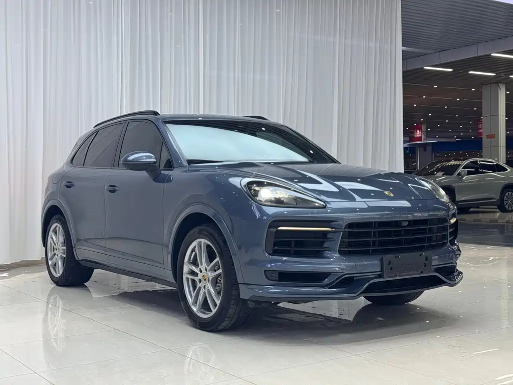 Porsche Cayenne — миниатюра 3