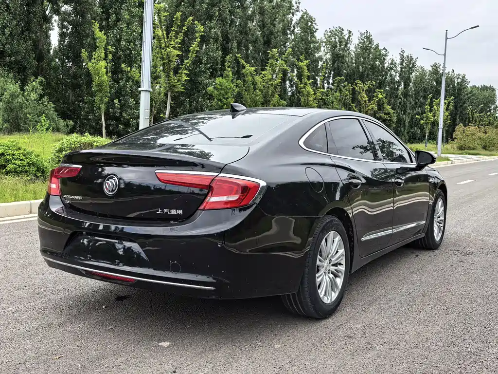 Buick LaCrosse — миниатюра 20