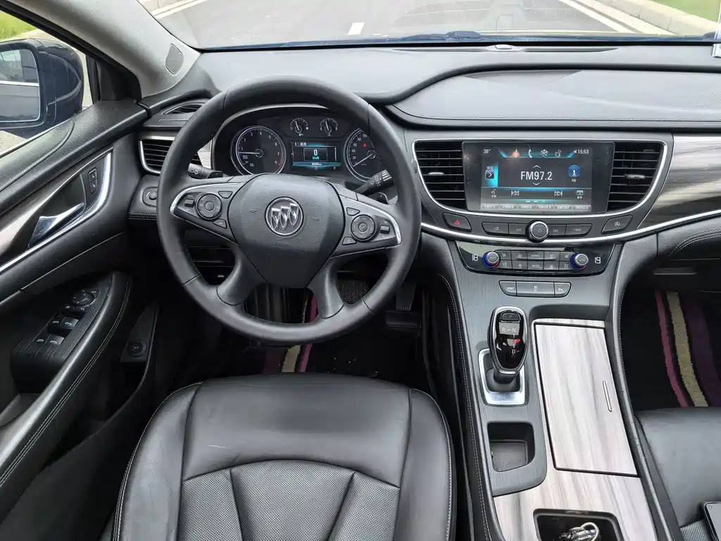 Buick LaCrosse — миниатюра 13