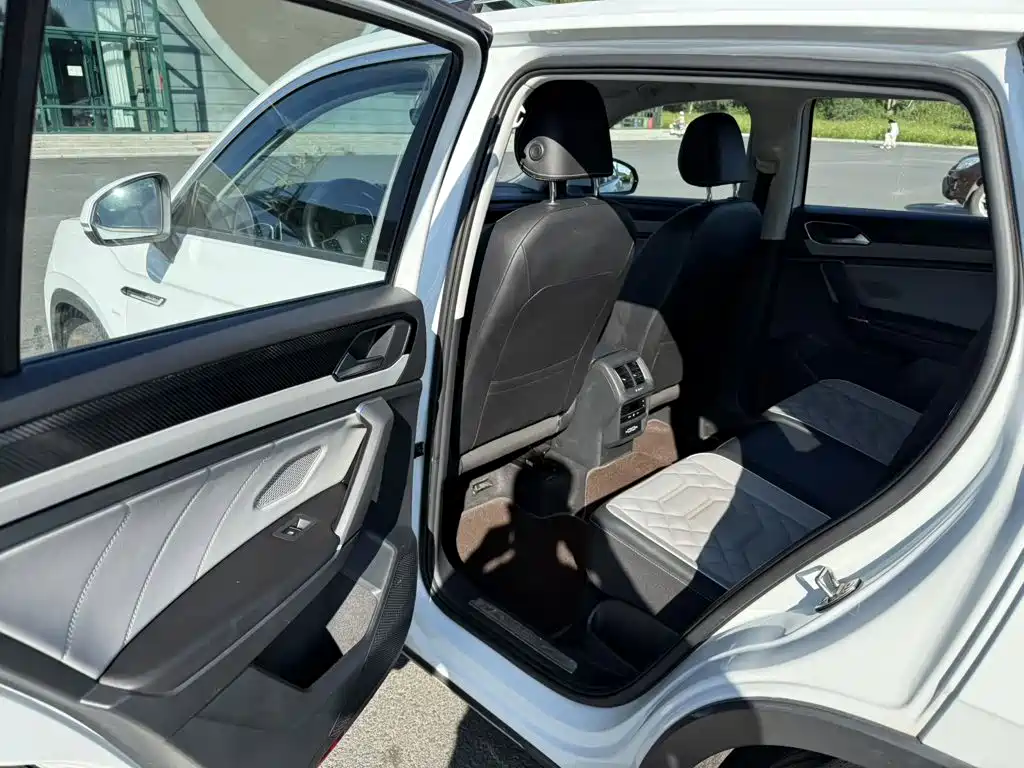 Volkswagen Tayron — миниатюра 8