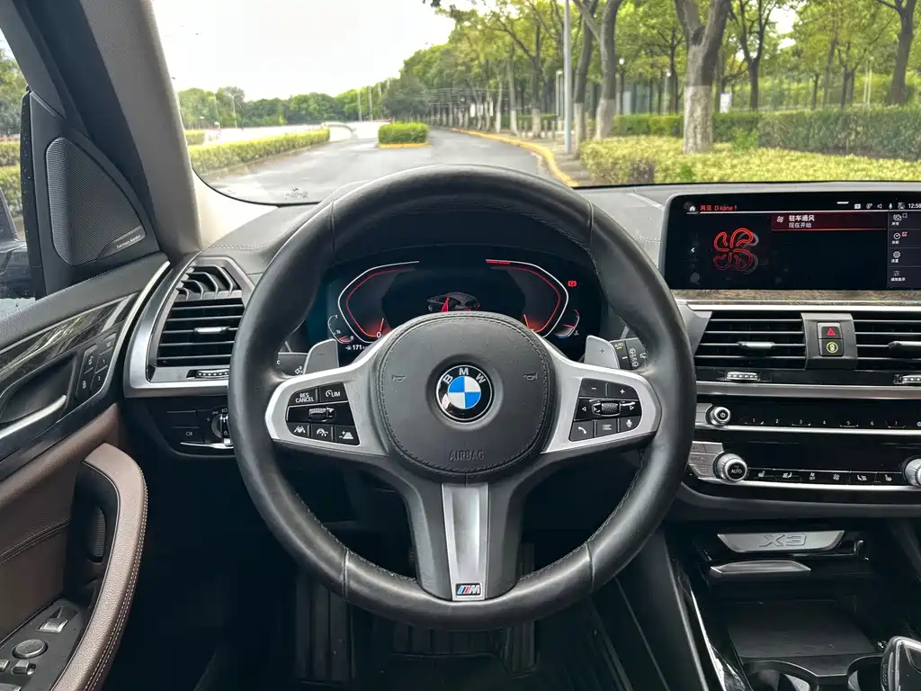 BMW X3 — миниатюра 11