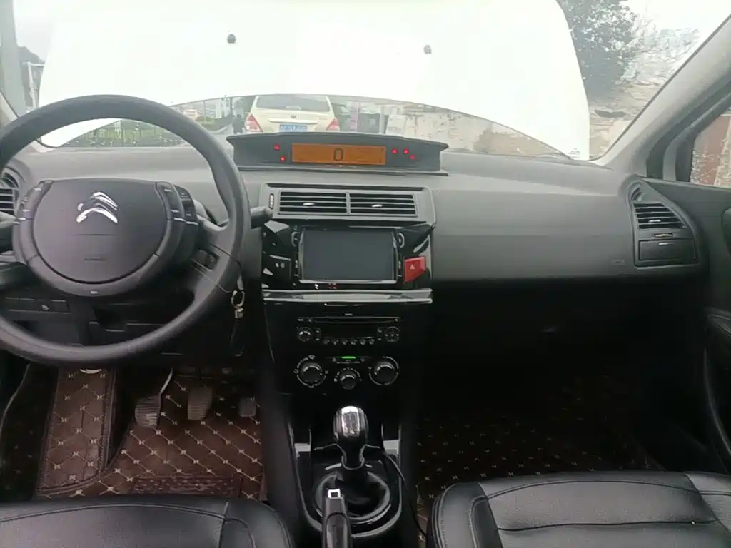Citroen C-Quatre — миниатюра 13