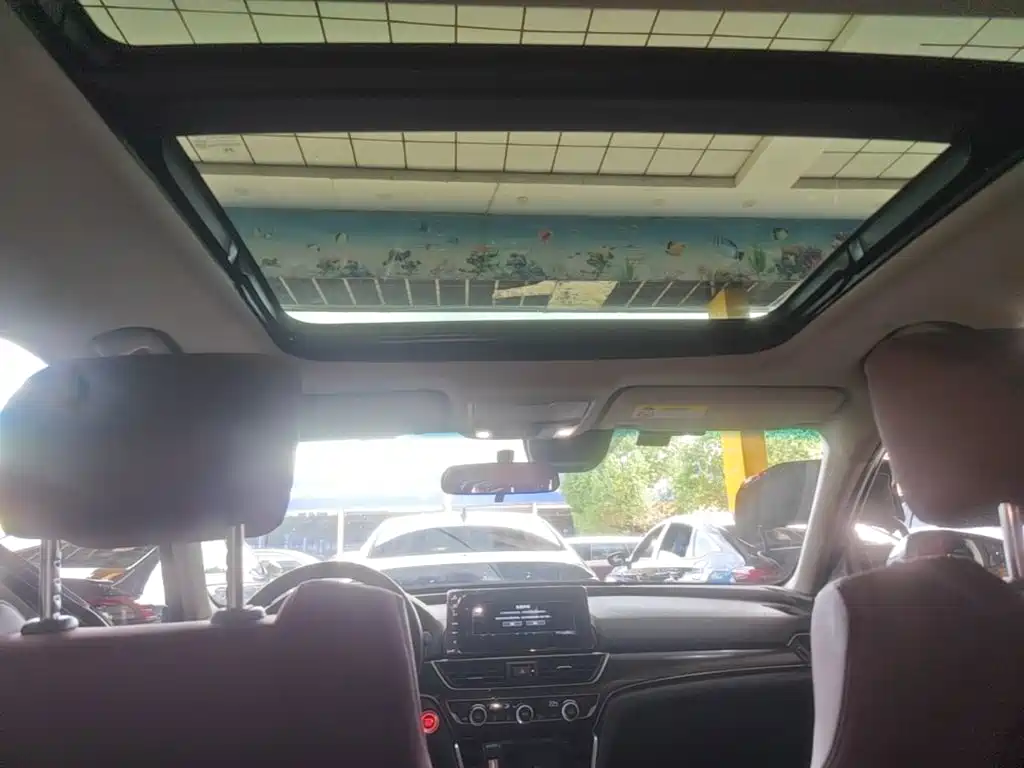 Honda Accord — миниатюра 18