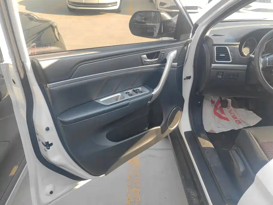 Haval M6 — миниатюра 7