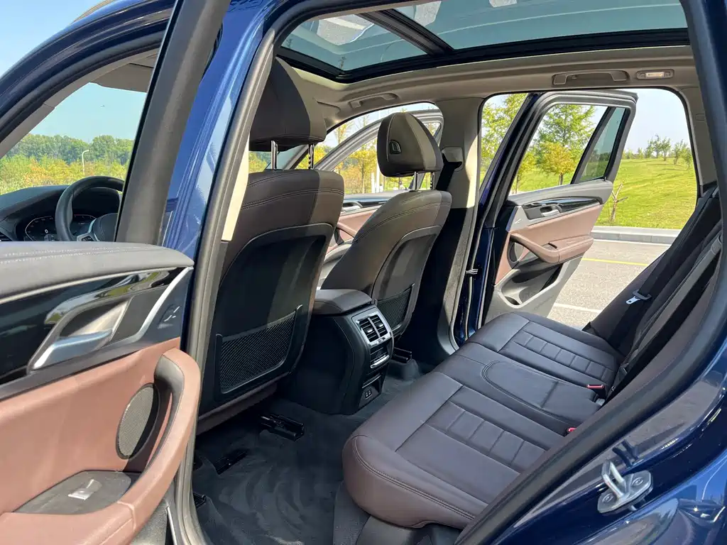BMW X3 — миниатюра 11