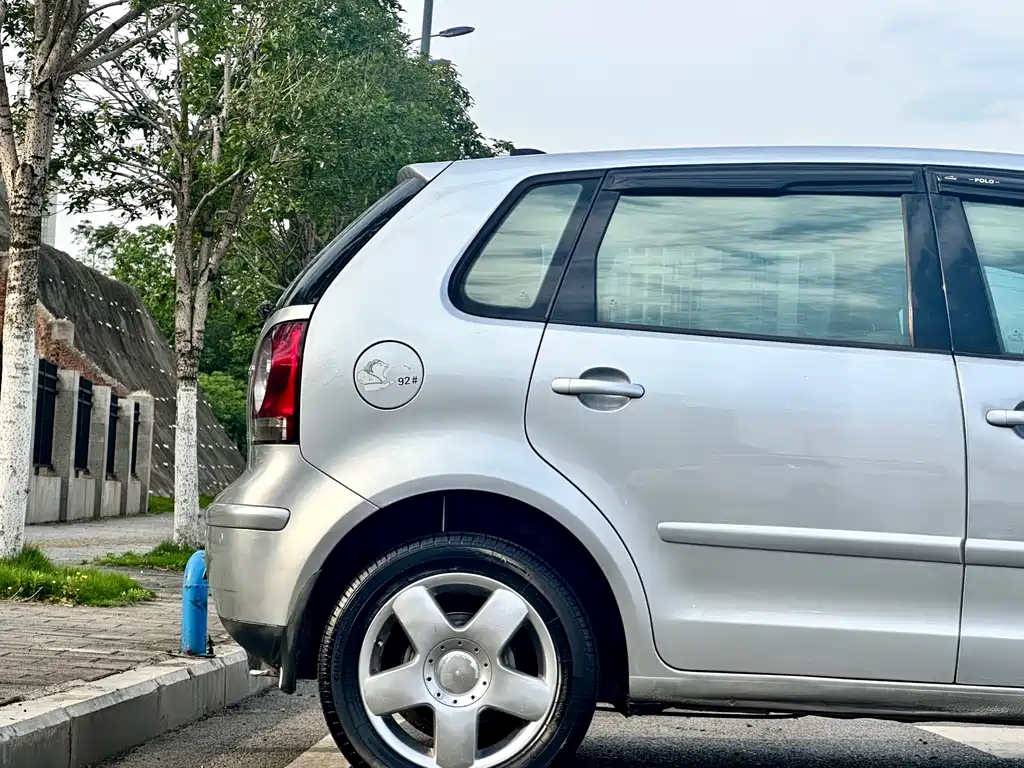 Volkswagen Polo 2007 1.4L AT Fashion