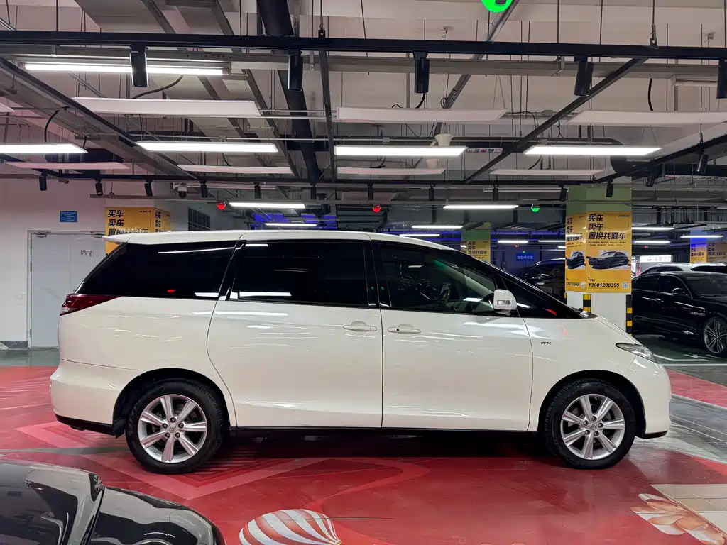 Toyota Previa 2010 2.4L AT