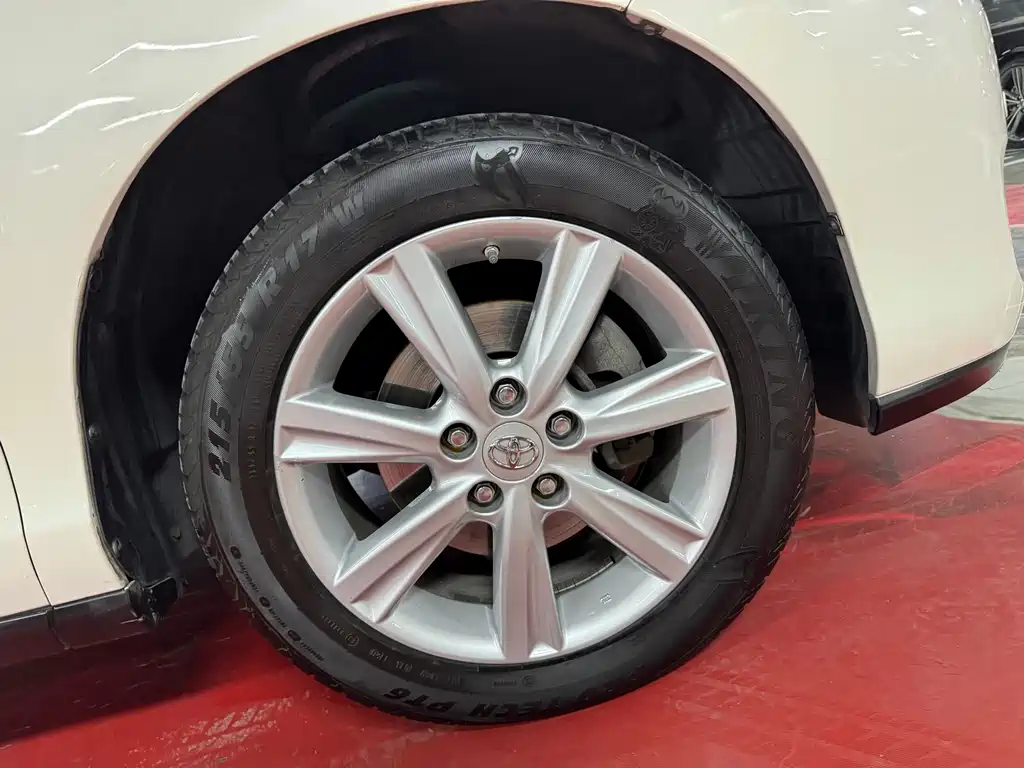Toyota Previa 2010 2.4L AT