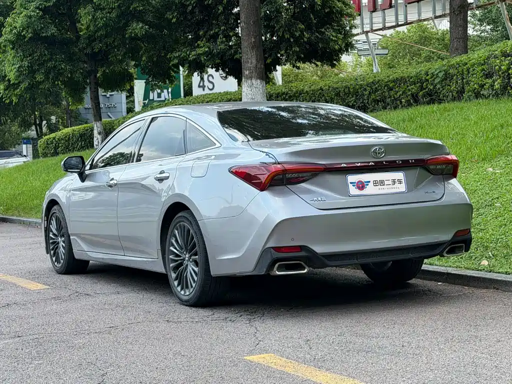 Toyota Avalon — миниатюра 4