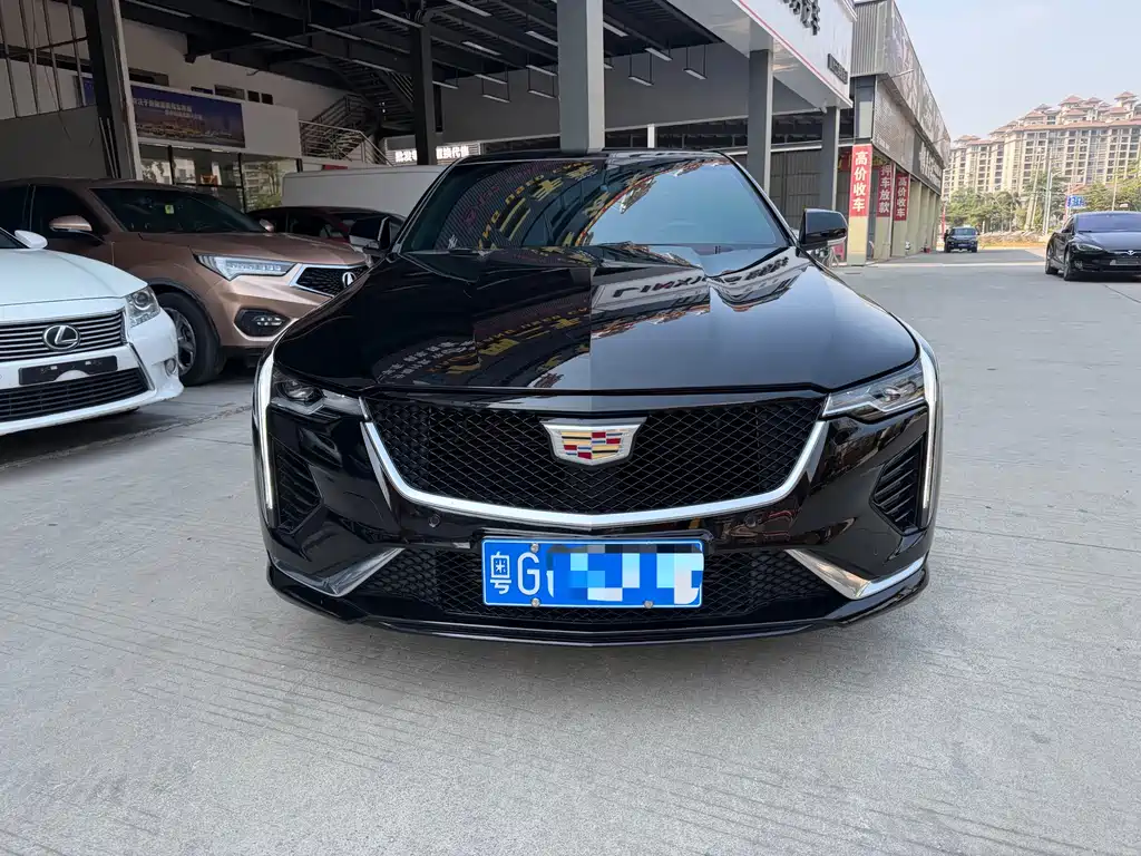 CADILLAC CT4