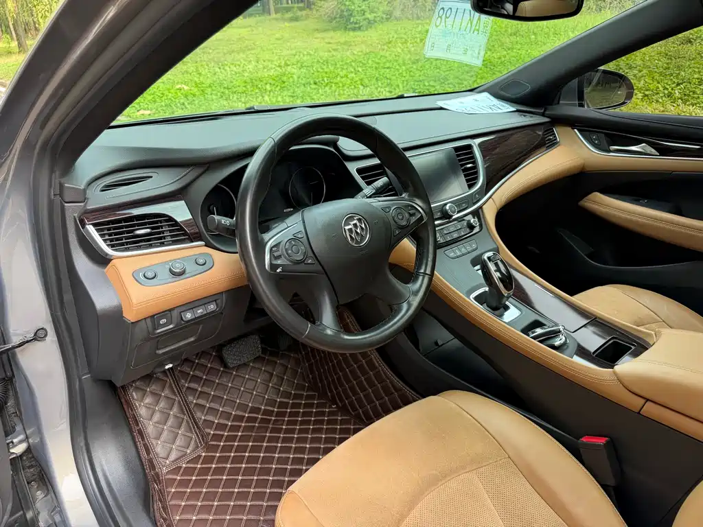 Buick LaCrosse — миниатюра 9
