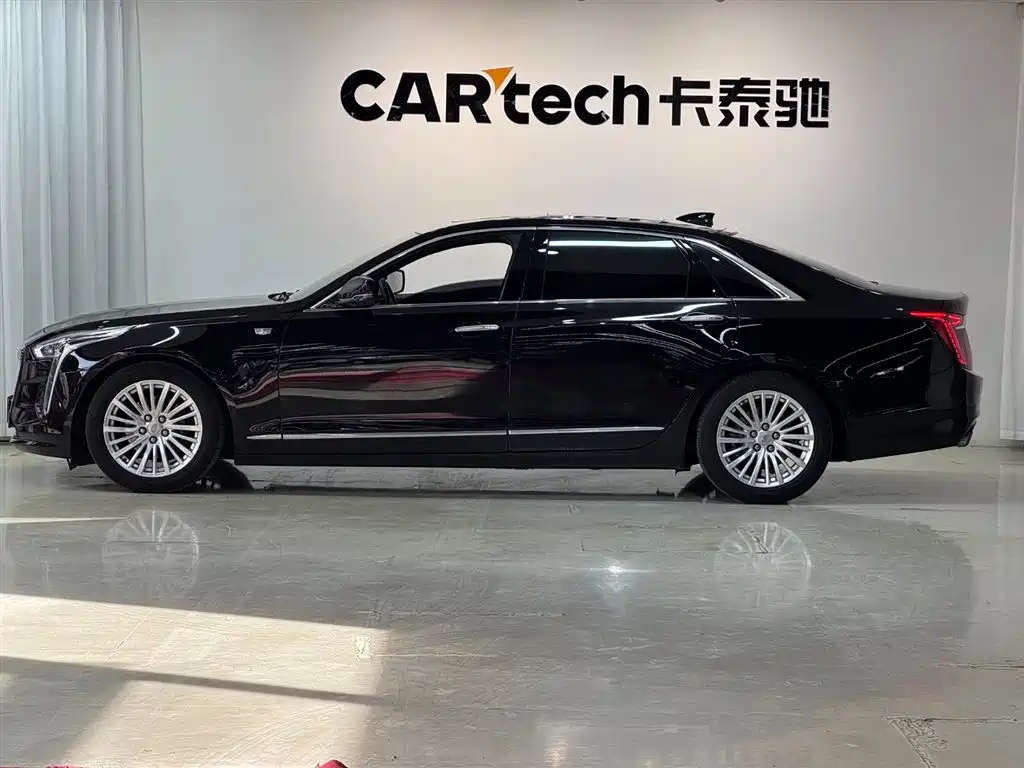 Cadillac CT6 - фото 3