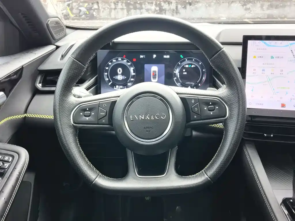 Lynk & Co 03 — миниатюра 9