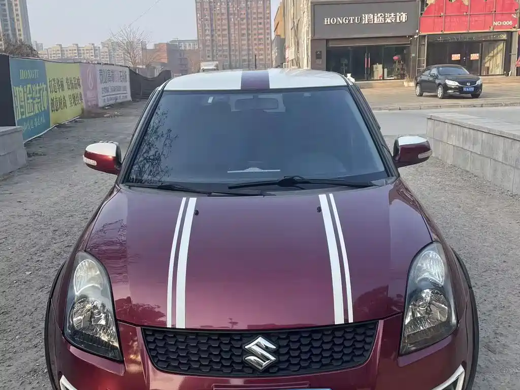 SUZUKI SWIFT