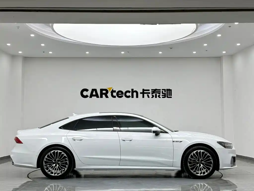 Audi A7L 2022 45 TFSI quattro S-line