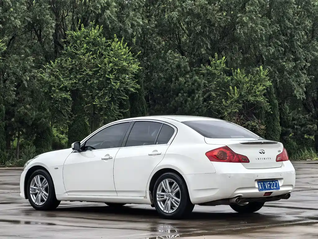 Infiniti G — миниатюра 4