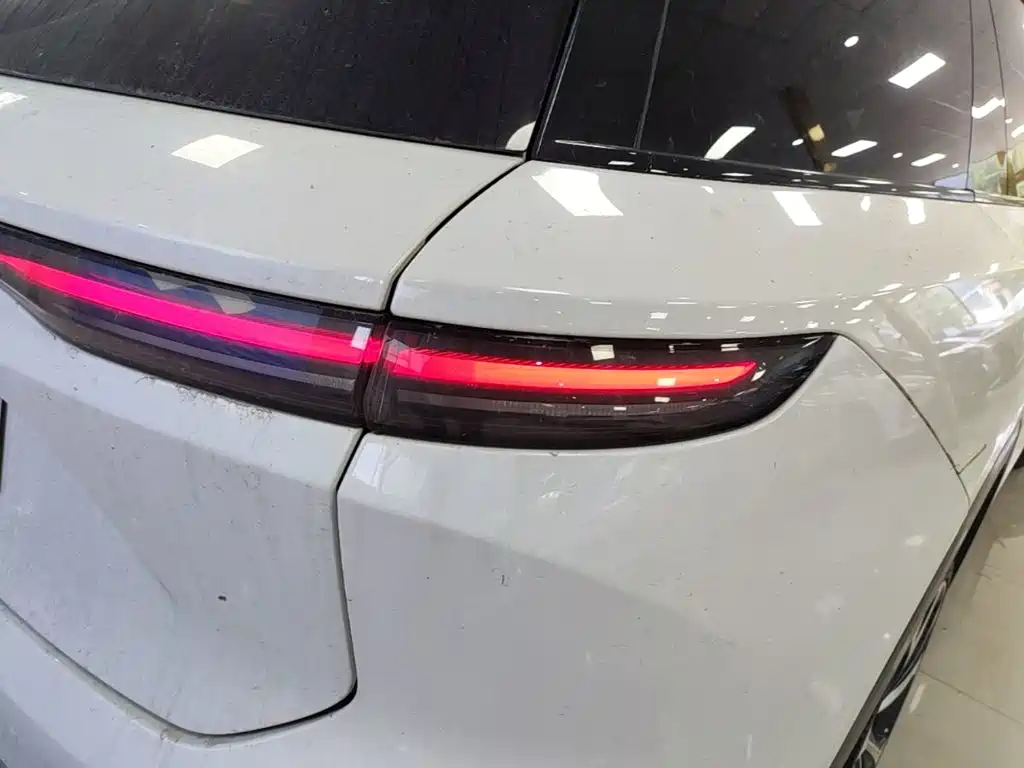 NIO ES8 2023 75kWh