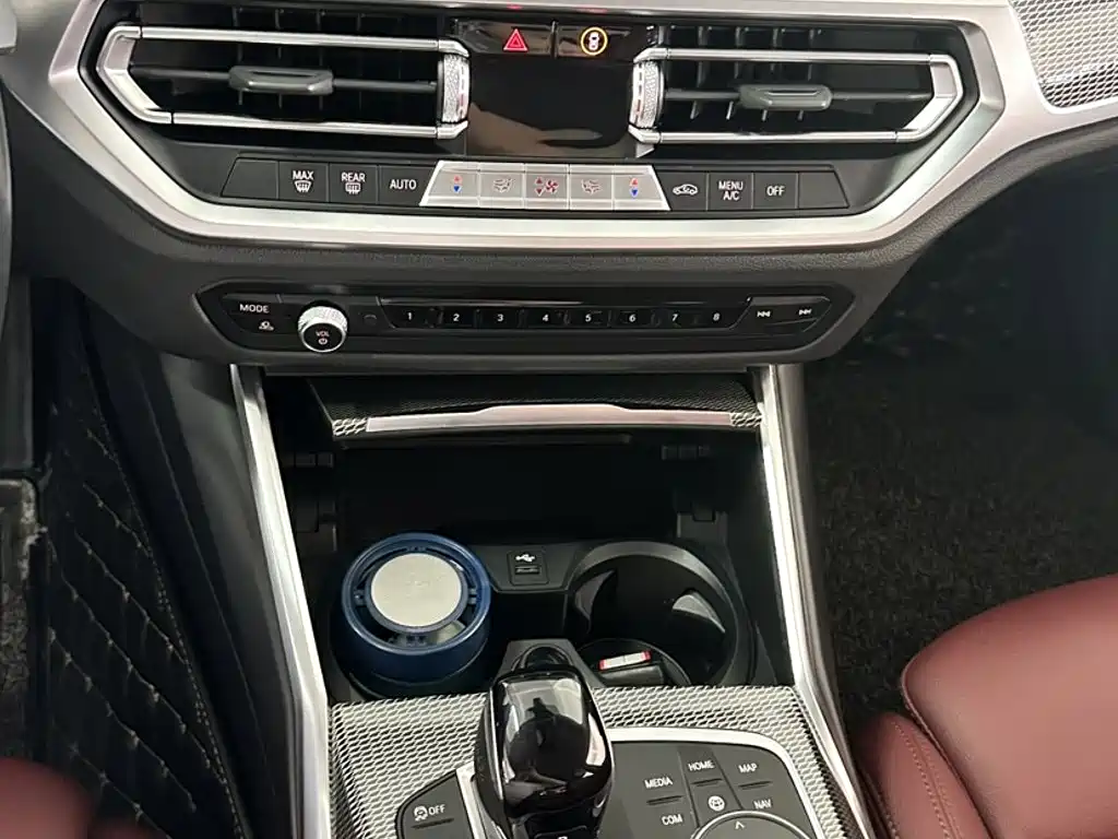 BMW 3 Series — миниатюра 12
