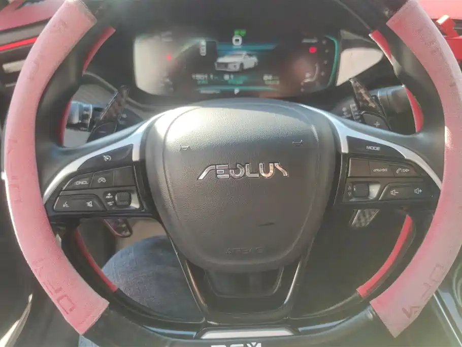 DONGFENG YI HYUN MAX