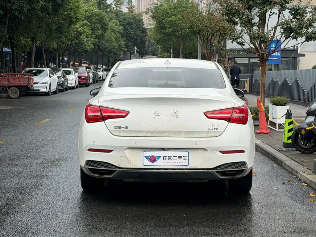 Hongqi Hongqi H5 — миниатюра 5