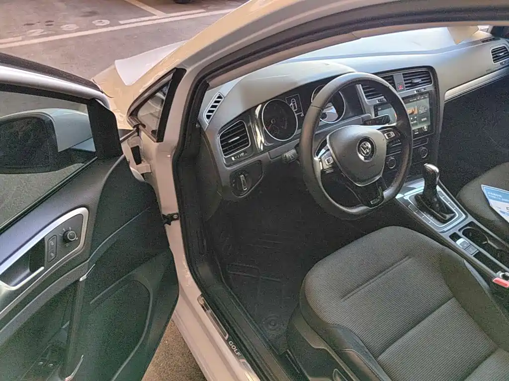 Volkswagen Golf — миниатюра 16