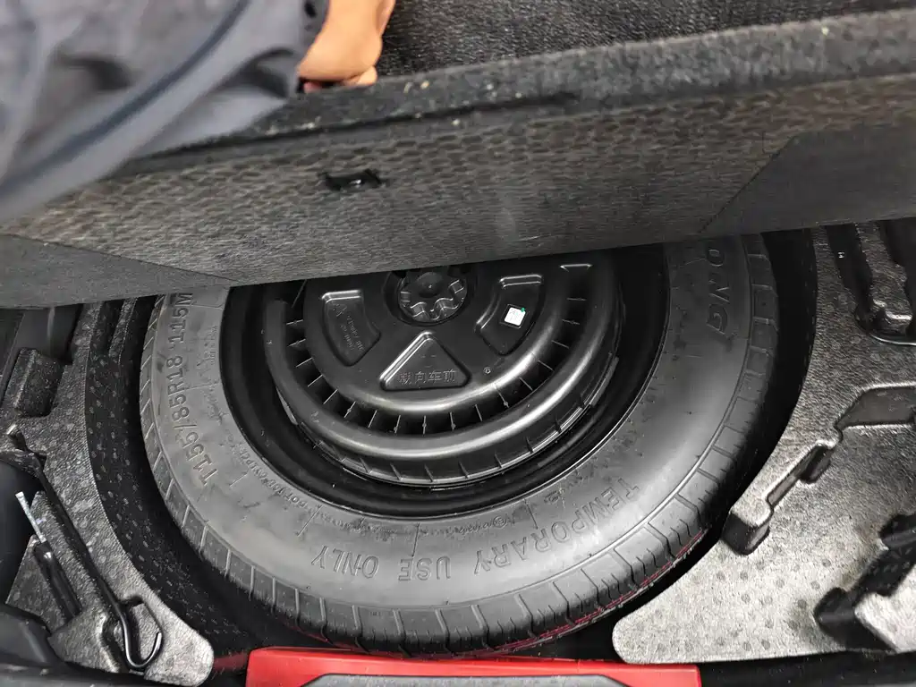 Wey Wey VV6 — миниатюра 14