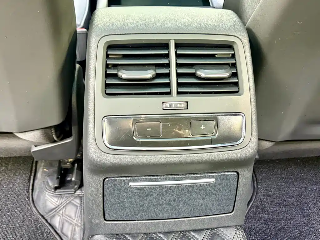 Audi A4L 2022 40 TFSI Fashion