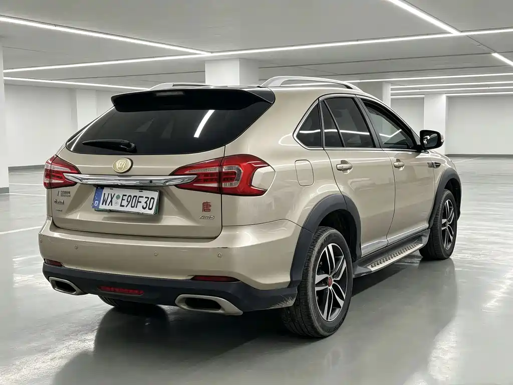 BYD Tang New Energy — миниатюра 5