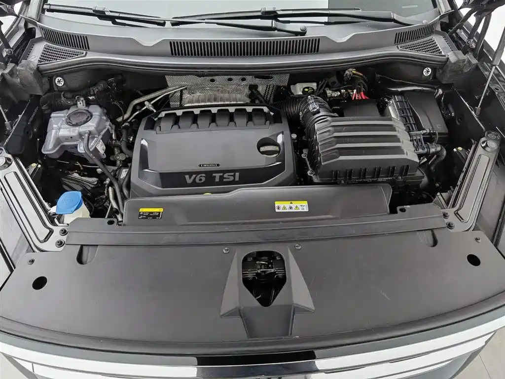 Volkswagen Viloran 2022 530TSI Flagship Pro 6 мест