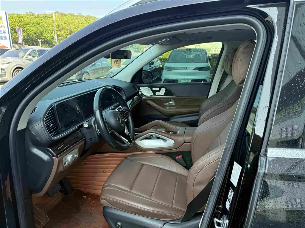 Mercedes-Benz GLE (Import) — миниатюра 6