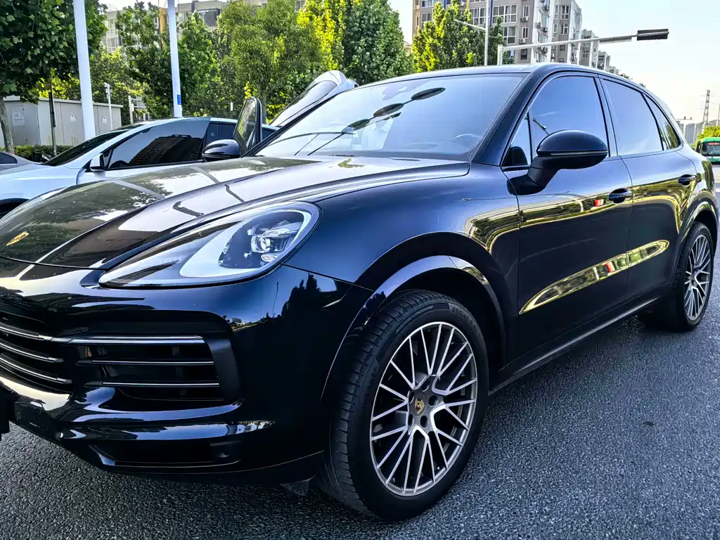 Porsche Cayenne 2023