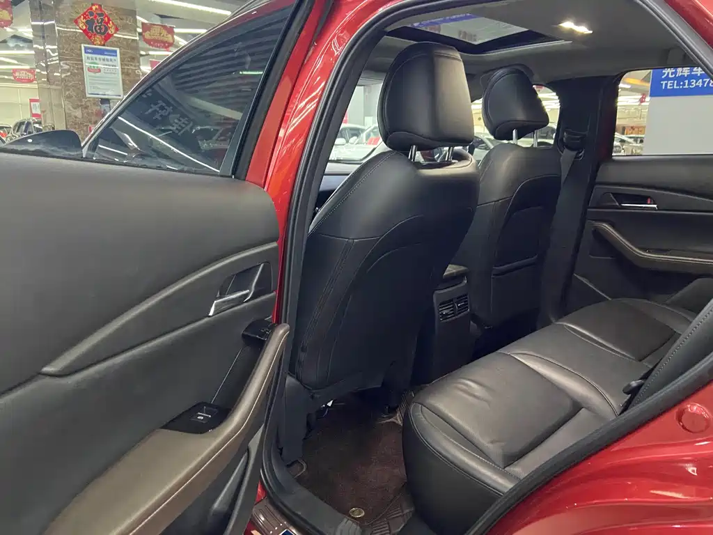 Mazda CX-30 — миниатюра 8