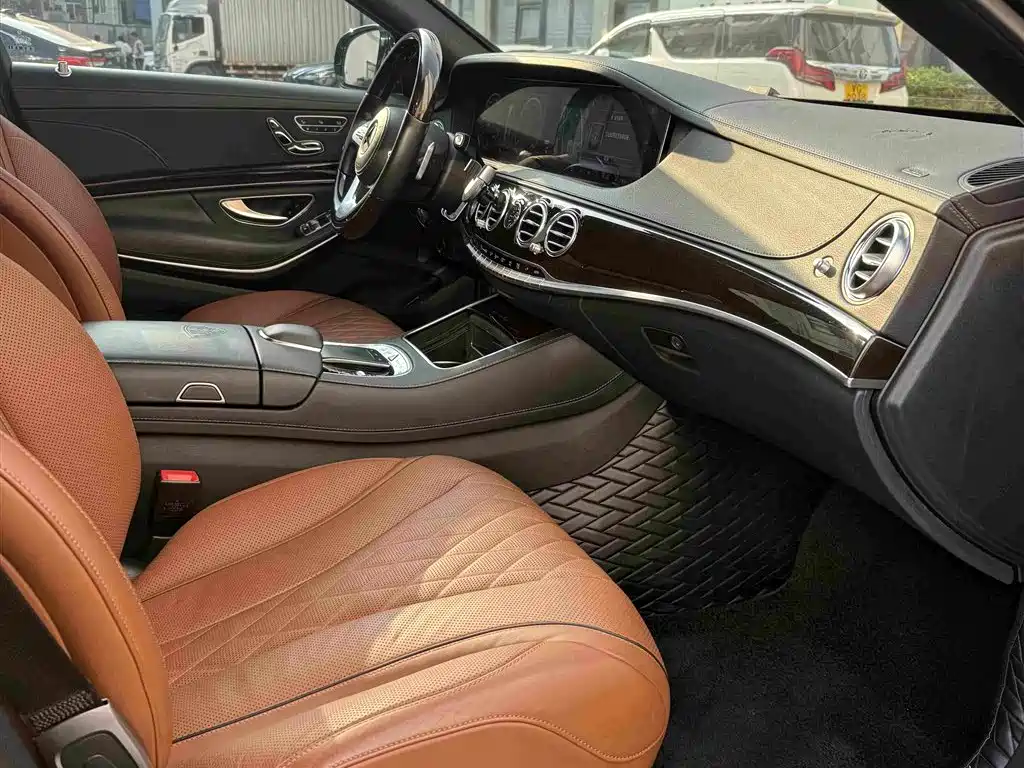 Mercedes-Benz S-Class — миниатюра 16
