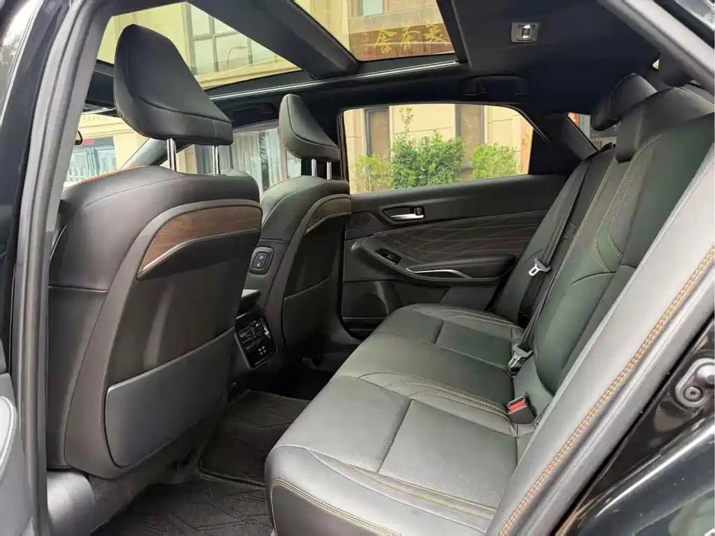 Toyota Avalon — миниатюра 6