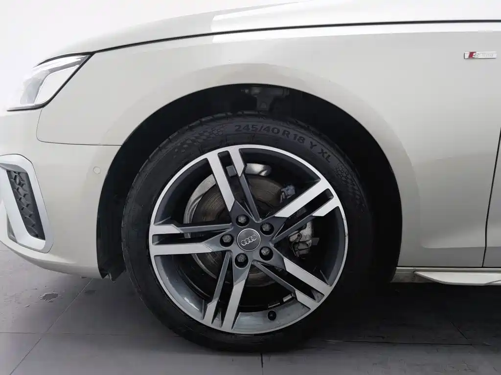 Audi A4L — миниатюра 17
