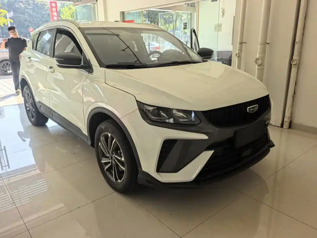 Geely Binyue — миниатюра 5