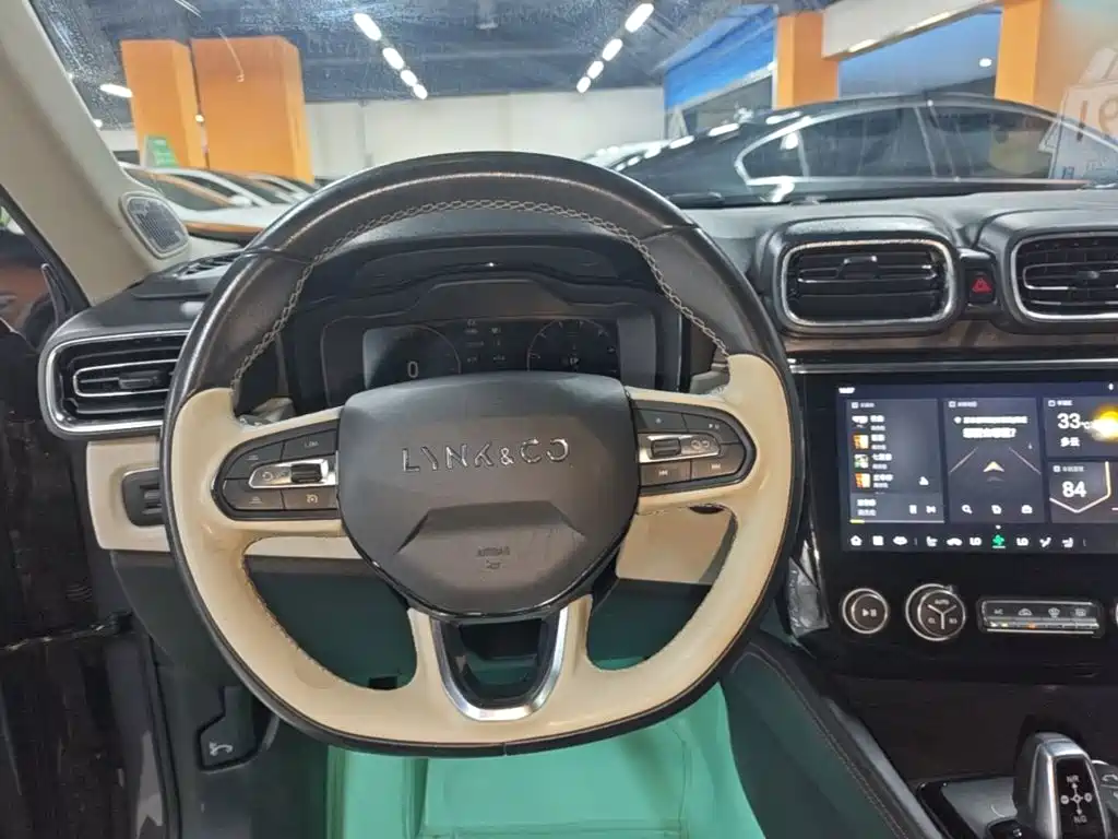 Lynk & Co 02 — миниатюра 11