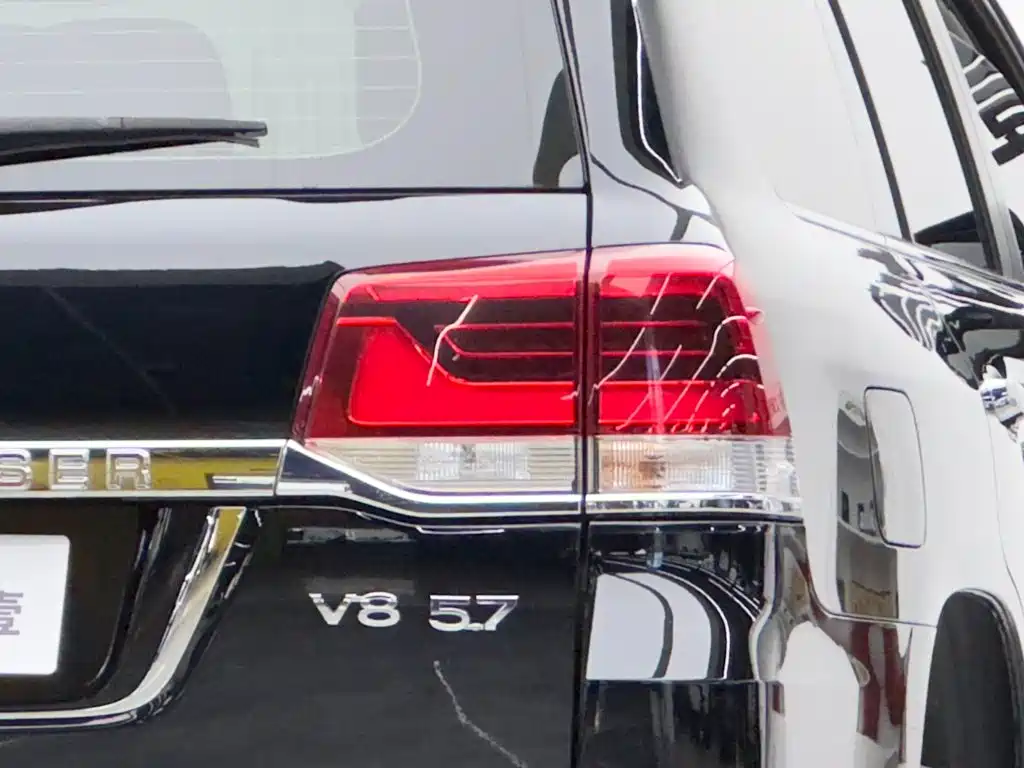 Toyota Land Cruiser — миниатюра 6