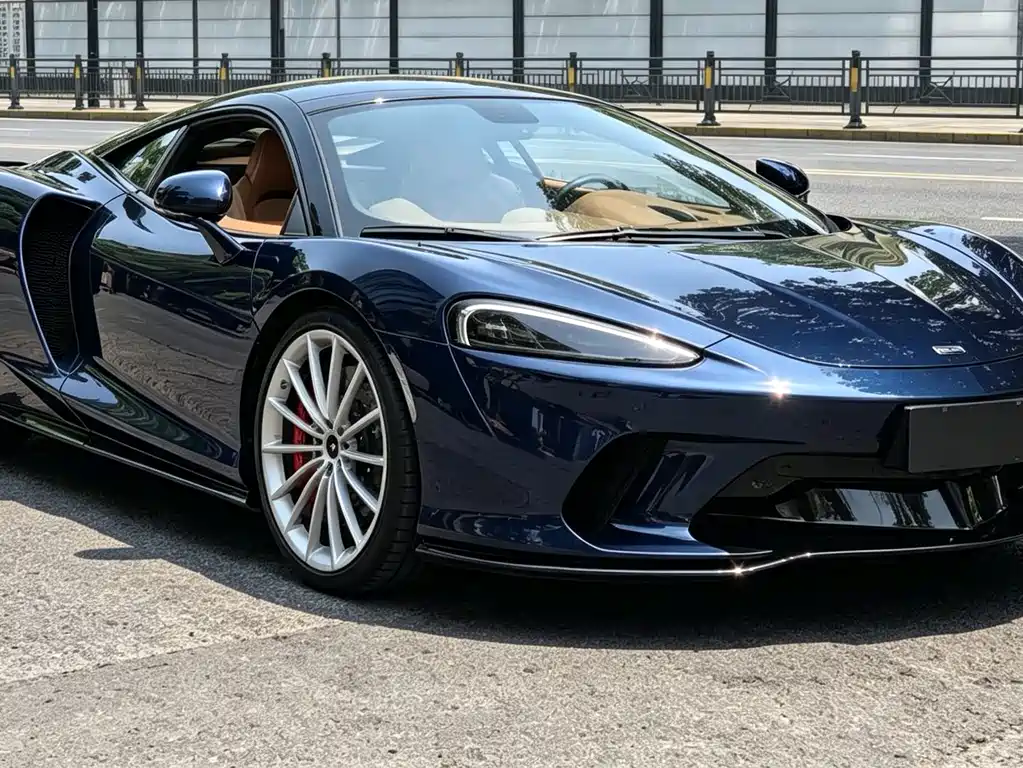 McLaren GT — миниатюра 2