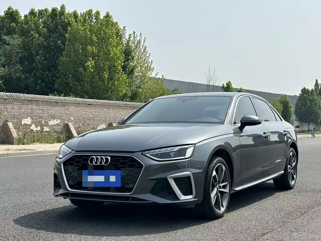 Audi A4L 2021