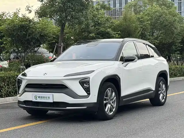 2022 Nio ES6